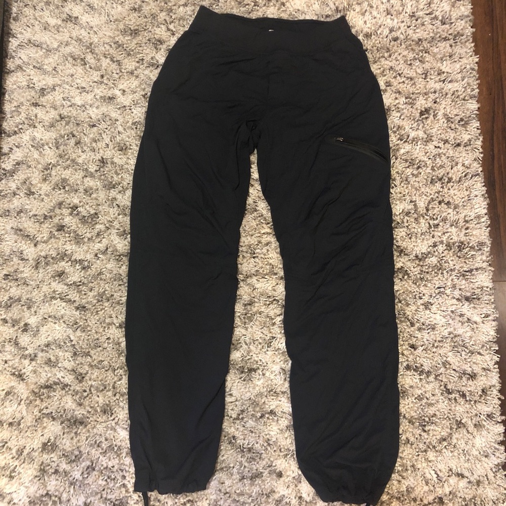 Lululemon Lined Seawall Pants - Size Large